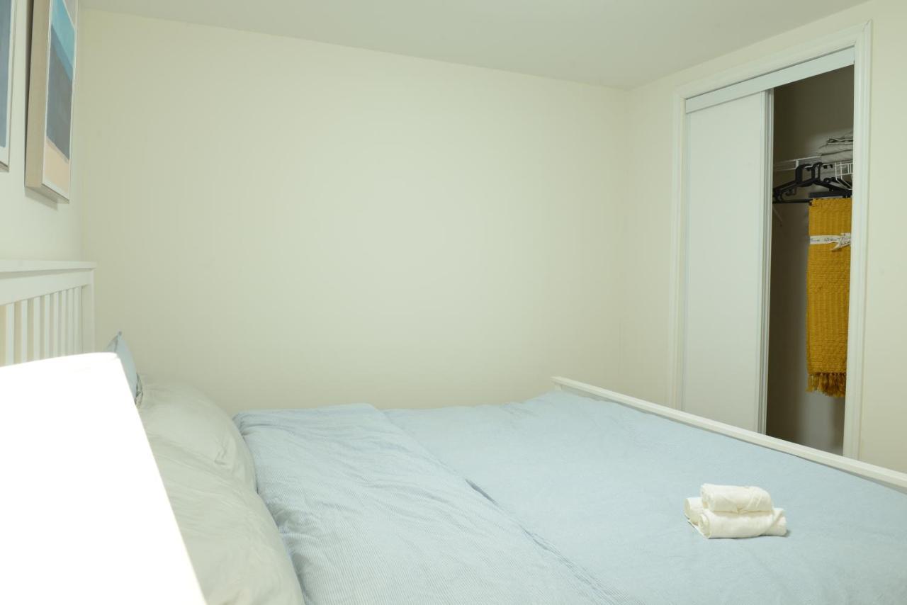Spacious 2-Bed-Room Near Yonge & Major Mackenzie Ричмонд-Гілл Екстер'єр фото