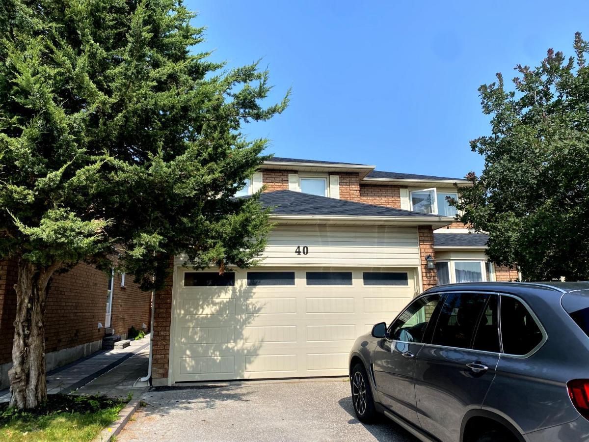 Spacious 2-Bed-Room Near Yonge & Major Mackenzie Ричмонд-Гілл Екстер'єр фото